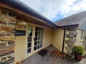 Lesquite Farm Lansallos